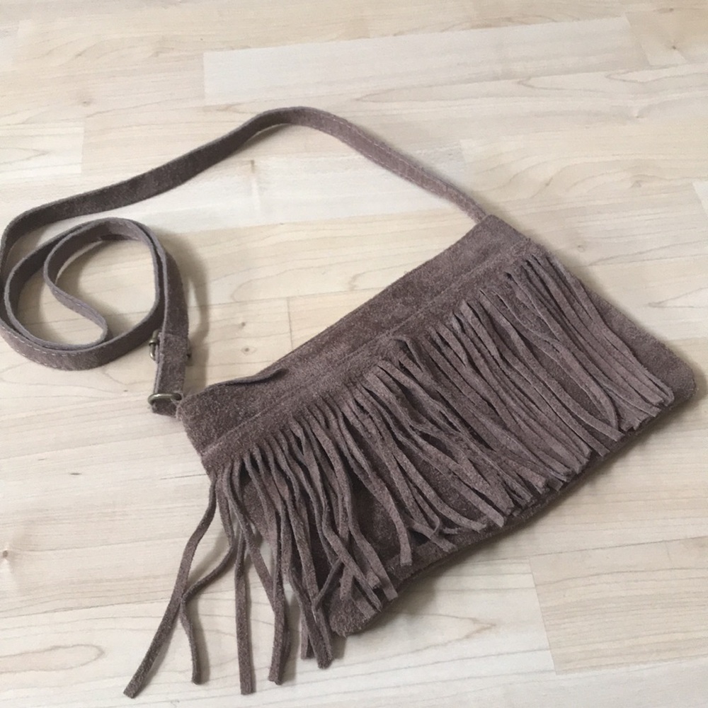 Small side bag ( adjustable). In great condition. - Picture 2 of 6